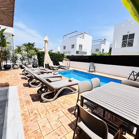 Villa Nissini Wana Luxury Agia Napa