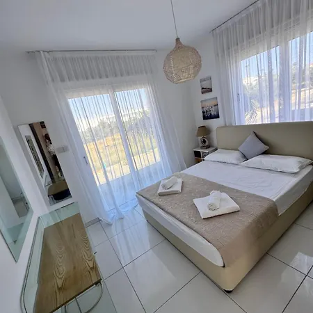 Villa Nissini Wana Luxury *