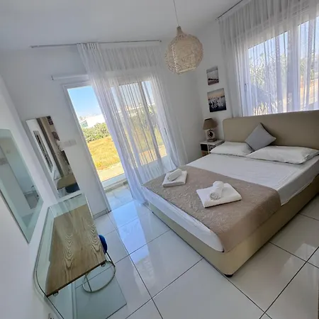 Nissini Wana Luxury * Ayia Napa