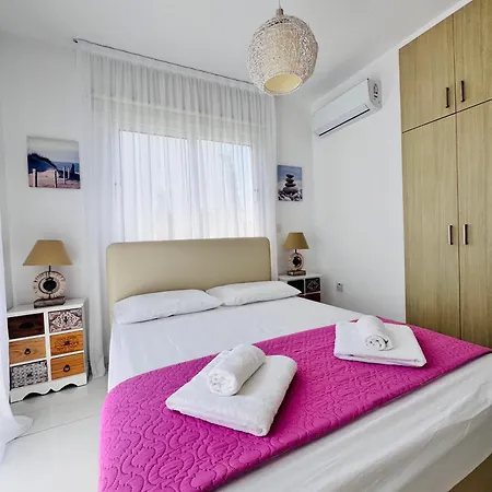 Nissini Wana Luxury Villa *