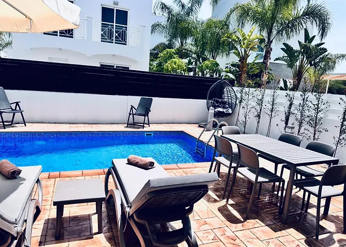 Villa Nissini Wana Luxury Agia Napa