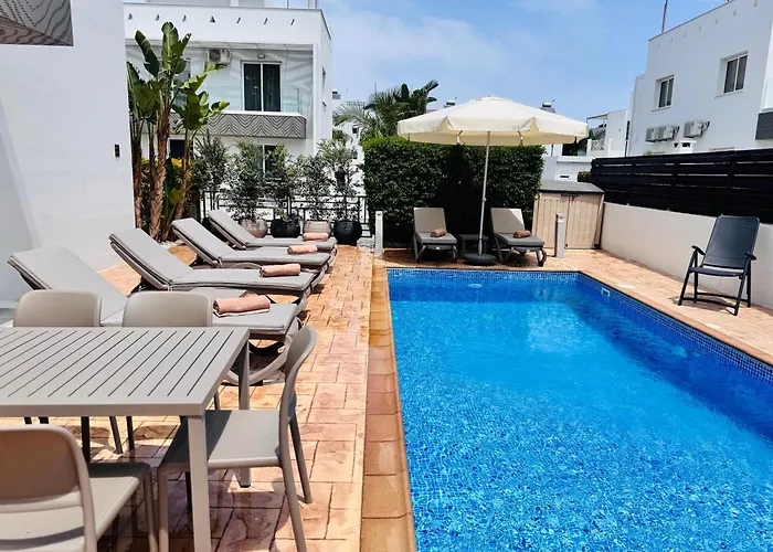 Villa Nissini Wana Luxury Agia Napa