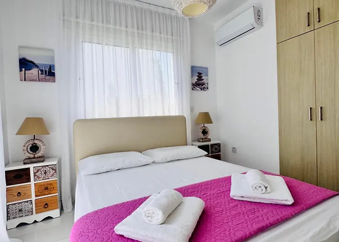 Nissini Wana Luxury Villa *